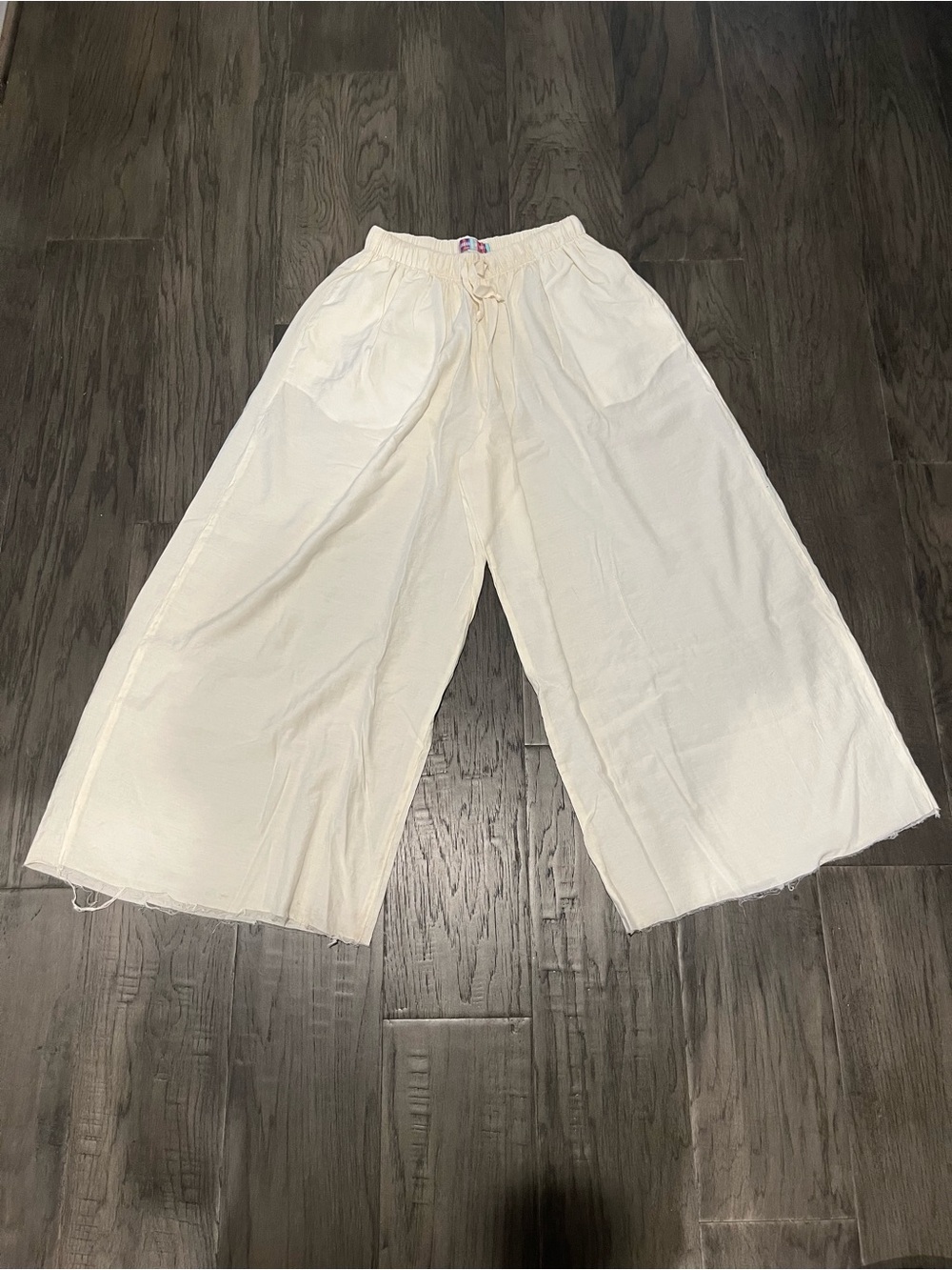 Urban cream wide flowy pants Small